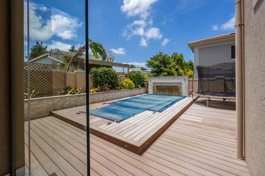 4 Bedroom Property for Sale in Vierlanden Western Cape